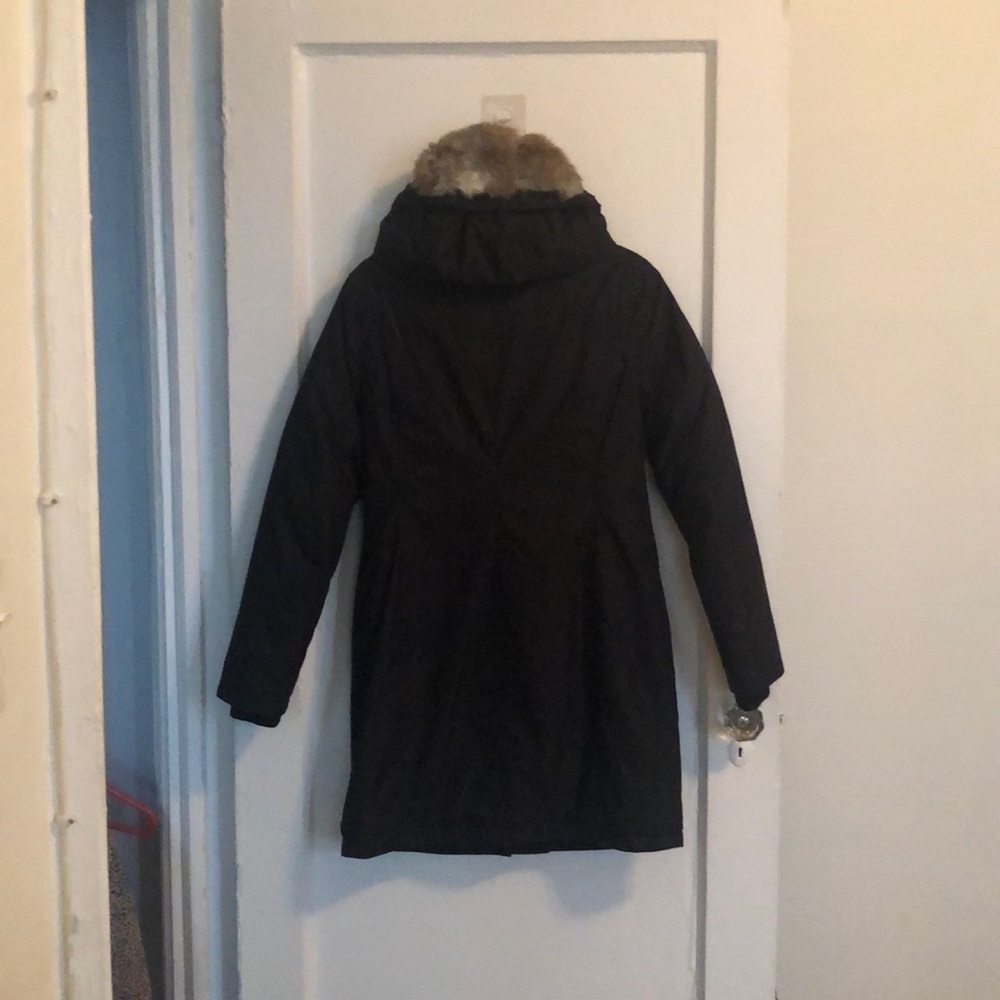 Aritzia-Babaton
Oskar Parka - Picture 5 of 16